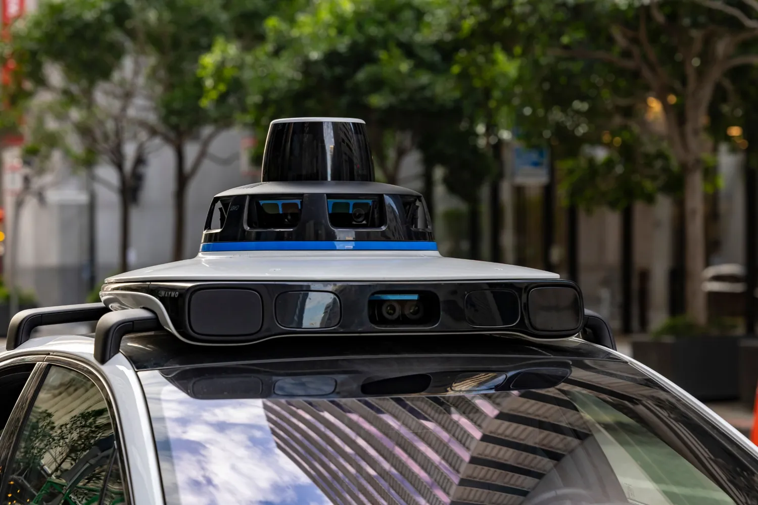 Cover for How to Book an Apollo Go Driverless Taxi in Shenzhen and Shanghai, China